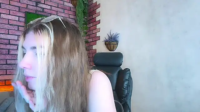 Eva StarXXXX online show from 18, 3, 2025