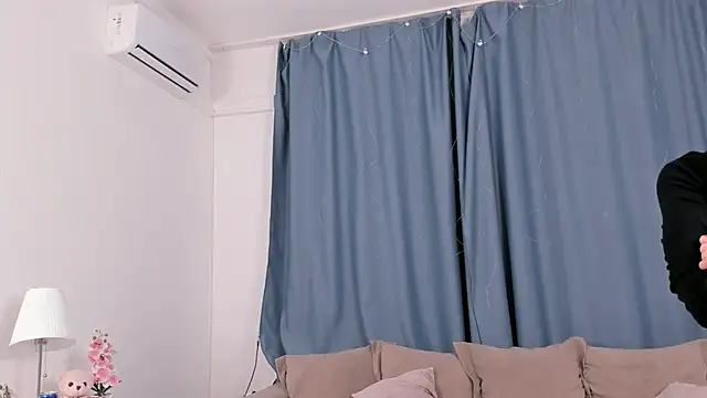 JackiYoss online show from 14, 2, 2026