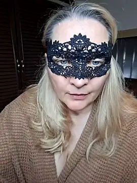 MaskedQueen77 online show from 9, 5, 2026