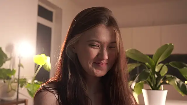 EleniRoeber online show from 5, 3, 2026