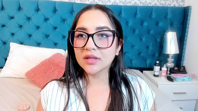 XiomaraFerrer online show from 10, 3, 2026