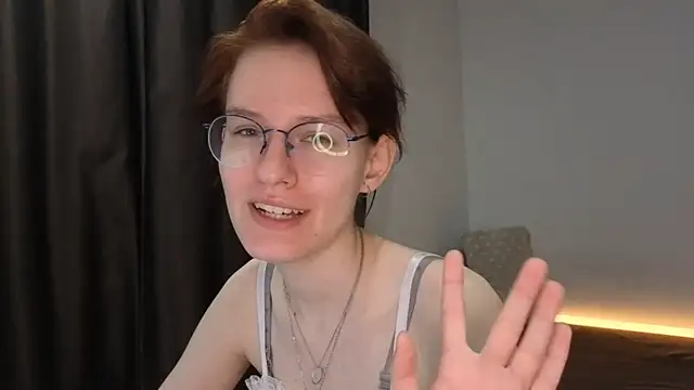 Snapshot of PetralPrime chatting on 8, 6, 2026 PetralPrime online show from 8, 6, 2026