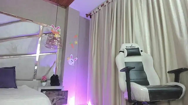 francis 20 online show from 21, 4, 2026