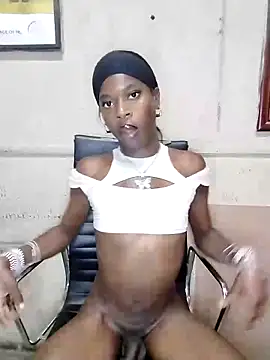 Snapshot of Chocolate_Queenxx03 chatting on 5, 2, 2026 Chocolate Queenxx03 online show from 5, 2, 2026