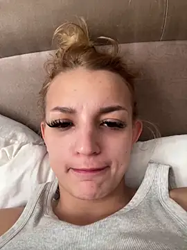 Snapshot of SashaPri chatting on 2, 3, 2026 SashaPri online show from 2, 3, 2026