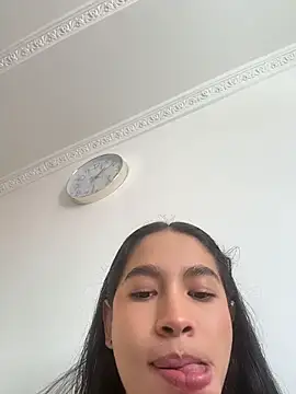 JuliaaVega online show from 28, 7, 2026