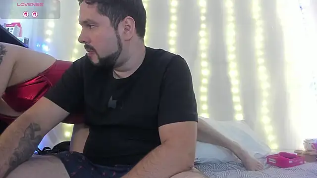 Snapshot of FatalAllure_Trio chatting on 8, 3, 2026 FatalAllure Trio online show from 8, 3, 2026