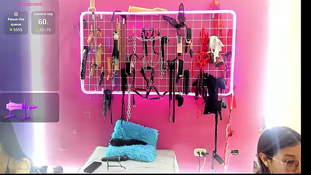 Slave Melany bdsm online show from 12, 3, 2026