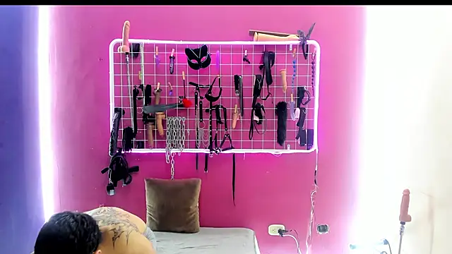 Slave Melany bdsm online show from 28, 4, 2026