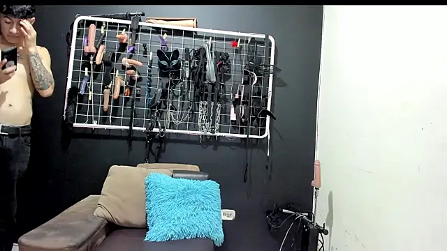 Snapshot of Slave_Melany_bdsm chatting on 21, 5, 2026 Slave Melany bdsm online show from 21, 5, 2026
