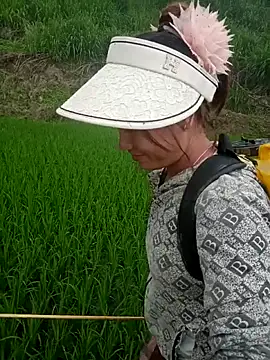 cutebobi online show from 21, 4, 2026