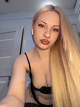 DayaFoxy online show from 19, 4, 2026