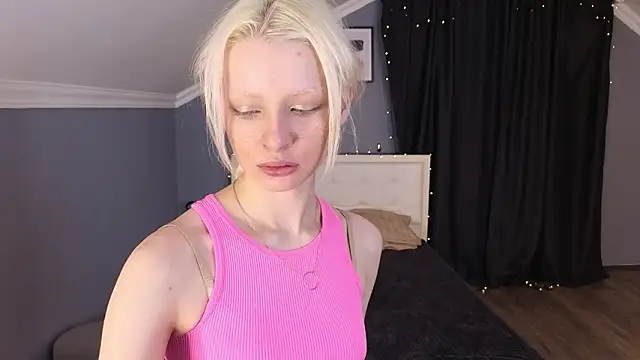 Naomi Demio online show from 25, 2, 2026