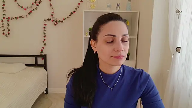 LovelyBeatrice online show from 11, 4, 2026