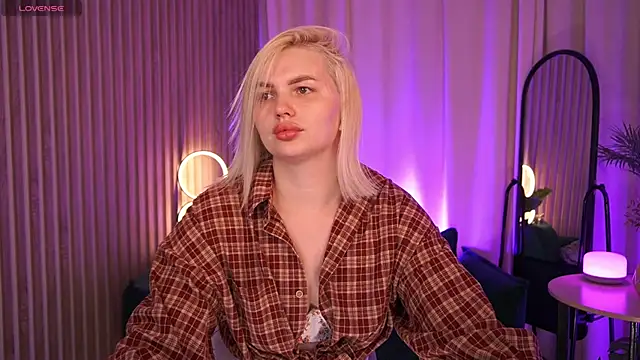 AmeliaWeells online show from 26, 5, 2026