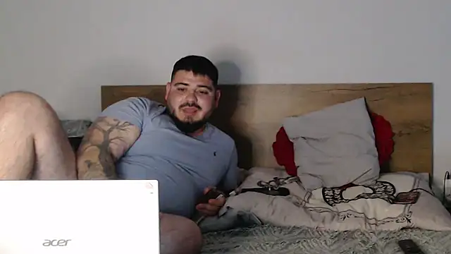 HiddendesireXO01 online show from 6, 3, 2026