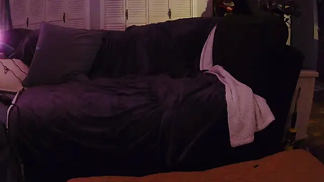 BusyB1983 online show from 11, 3, 2026