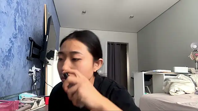 SweetMiaXO online show from 5, 2, 2026