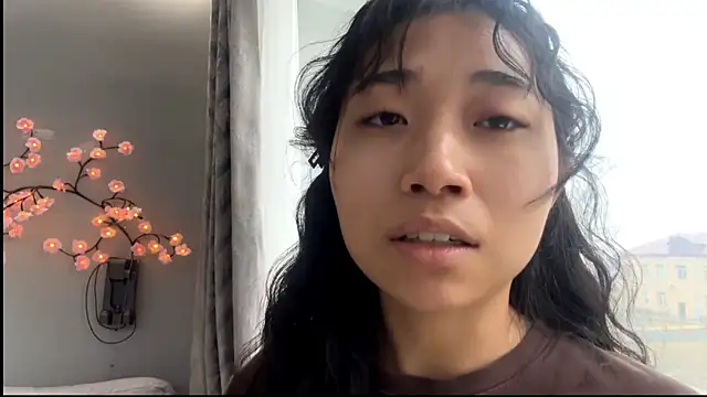 SweetMiaXO online show from 21, 4, 2026