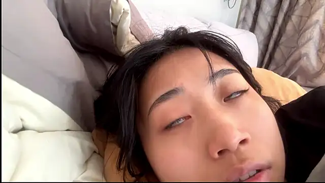 SweetMiaXO online show from 22, 4, 2026