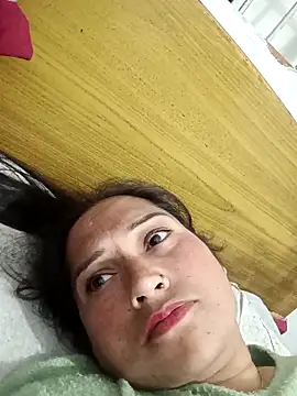 Cute-karisma1234 online show from 14, 2, 2026