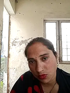 Cute-karisma1234 online show from 9, 3, 2026