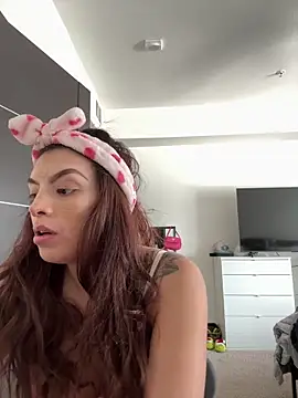 Snapshot of Mandygonewild chatting on 25, 2, 2026 Mandygonewild online show from 25, 2, 2026