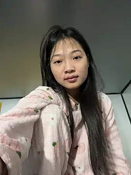 Snapshot of Lyn-be99 chatting on 13, 3, 2026 Lyn-be99 online show from 13, 3, 2026