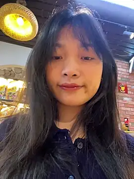 Lyn-be99 online show from 30, 6, 2026