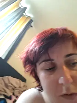 Tiara XOX online show from 5, 5, 2026