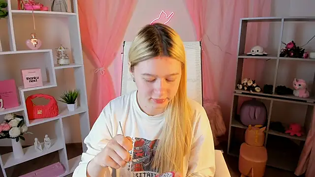 CelestineMauriac online show from 24, 4, 2026