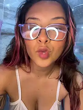 SOPHIIE LUX  online show from 14, 2, 2026