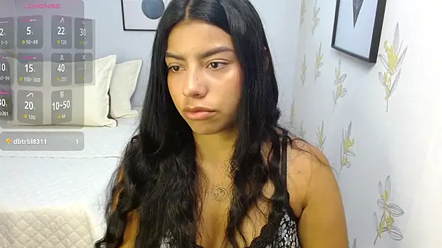 Laia white online show from 21, 4, 2026