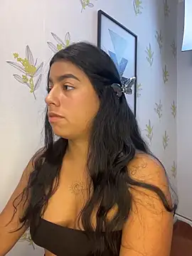 Laia white online show from 23, 4, 2026