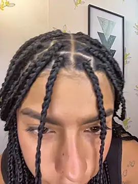 Laia white online show from 27, 4, 2026