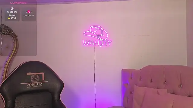 SABRIINA TAY online show from 23, 4, 2026