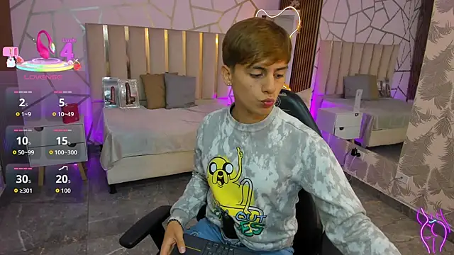 EVAN TAY online show from 19, 4, 2026