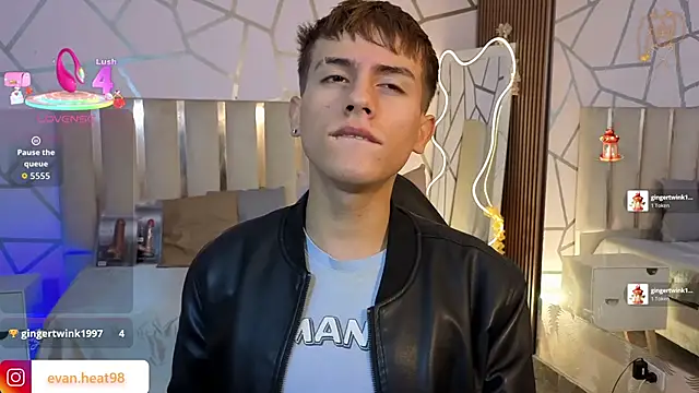 EVAN TAY online show from 25, 4, 2026