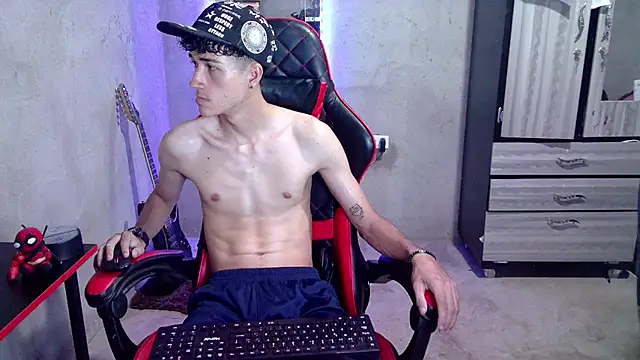 Johnny cagee  online show from 24, 7, 2026