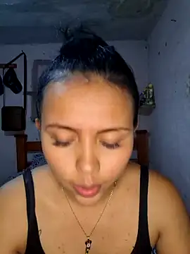 Daniela Cruz  online show from 25, 2, 2026