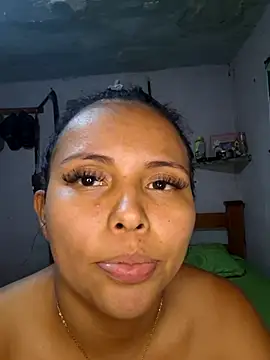 Daniela Cruz  online show from 11, 4, 2026