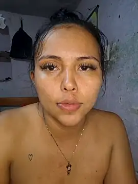 Daniela Cruz  online show from 17, 4, 2026