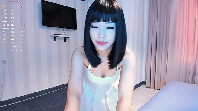 laumalove online show from 6, 2, 2026