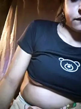 Snapshot of mariposaros4 chatting on 4, 3, 2026 mariposaros4 online show from 4, 3, 2026