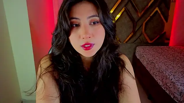 Luvienne online show from 24, 2, 2026