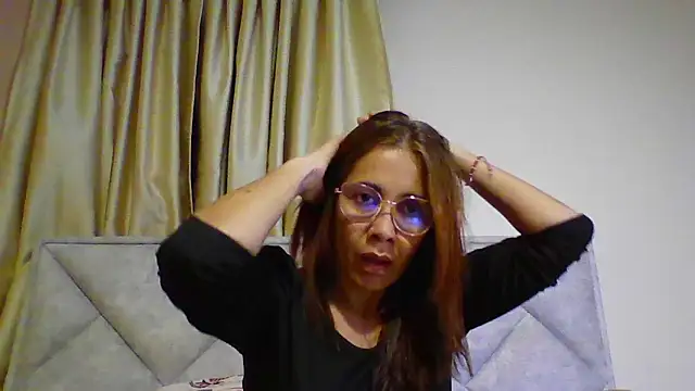 Snapshot of camila_star10 chatting on 10, 5, 2026 camila star10 online show from 10, 5, 2026