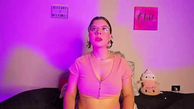 ViolettM online show from 9, 3, 2026