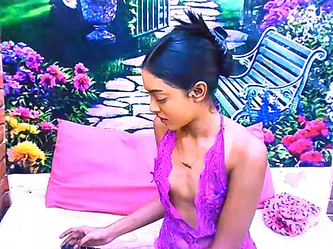 IndianPretty14u2Luv online show from 18, 4, 2026