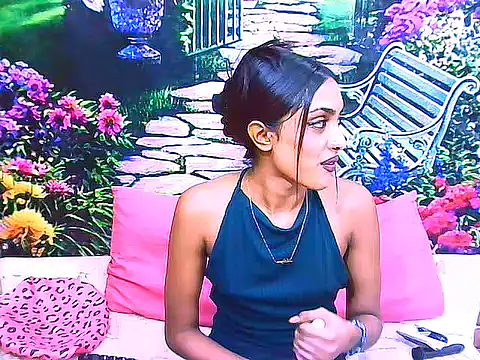 IndianPretty14u2Luv online show from 24, 4, 2026