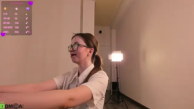 Betty Andrews online show from 14, 4, 2026